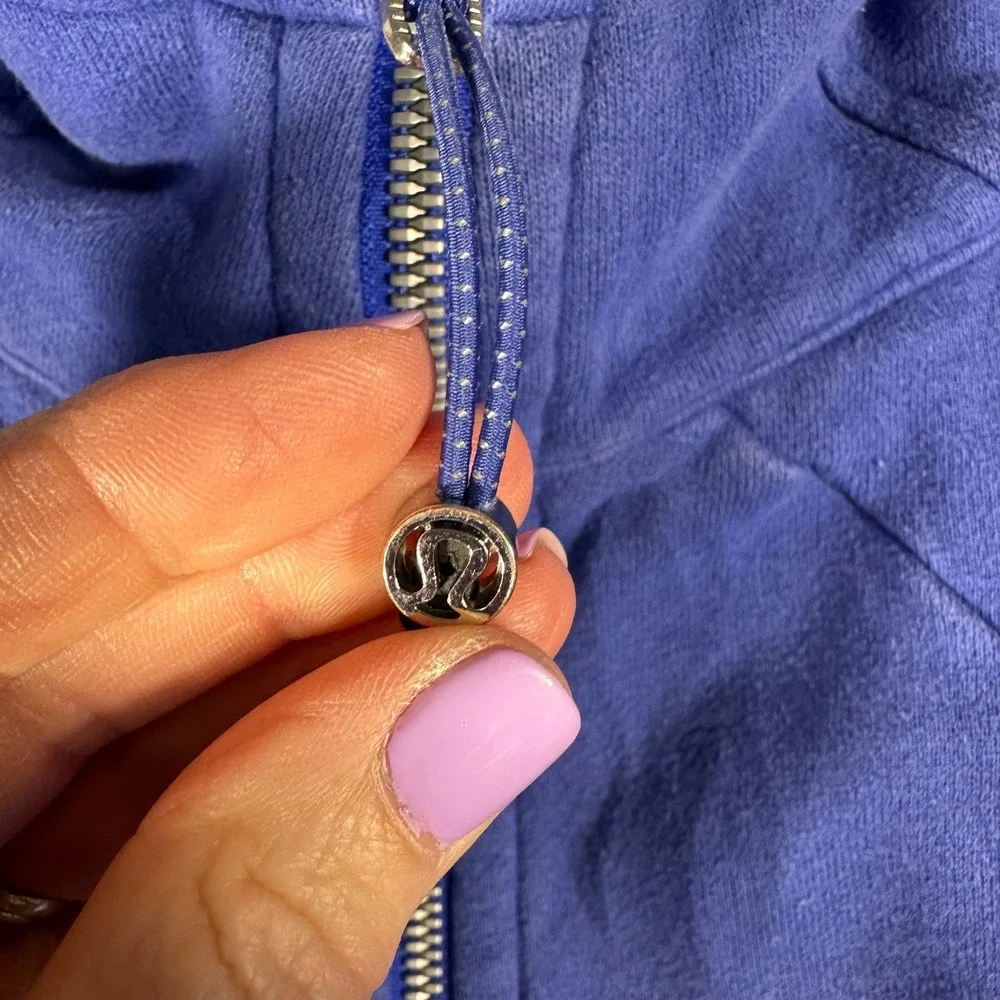 lululemon athletica several small